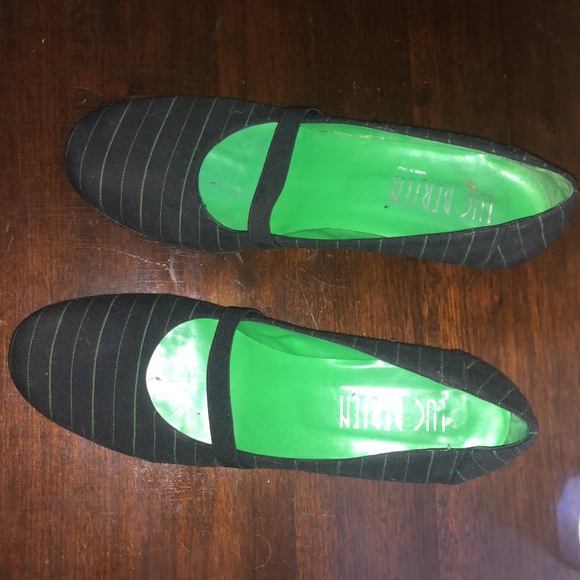 Luc Berjen• Kitten Heeled Pinstriped Loafers - Picture 9 of 11